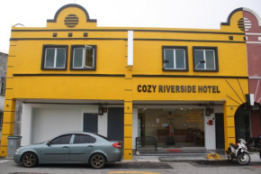 Cozy Riverside Hotel